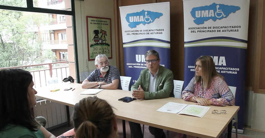 Momento de la rueda de prensa