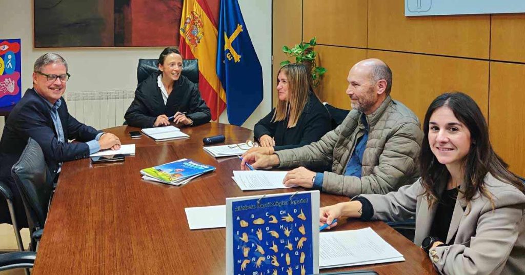 Reunion con la Consejera de Bienestar Social