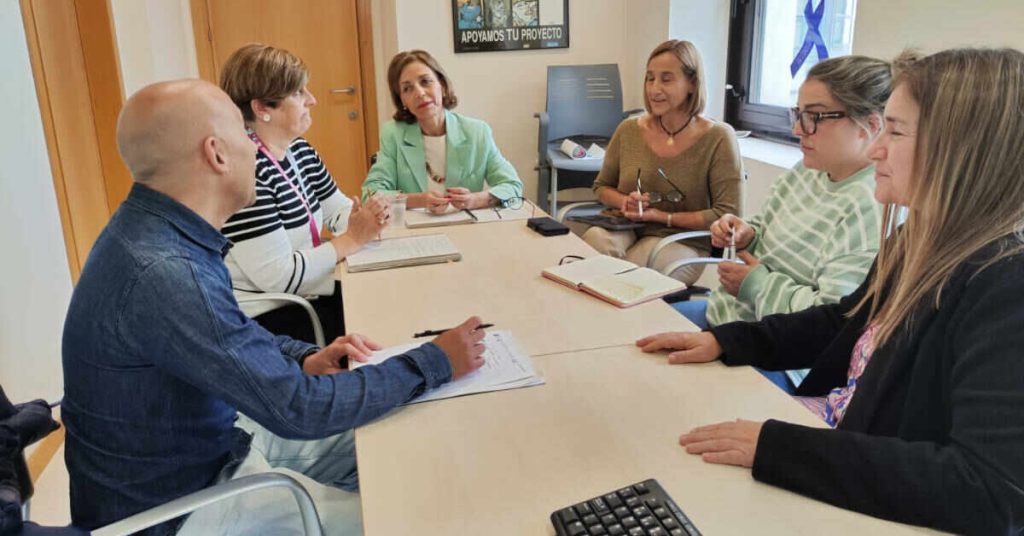 Reunión con Ángeles Fernández-Ahuja