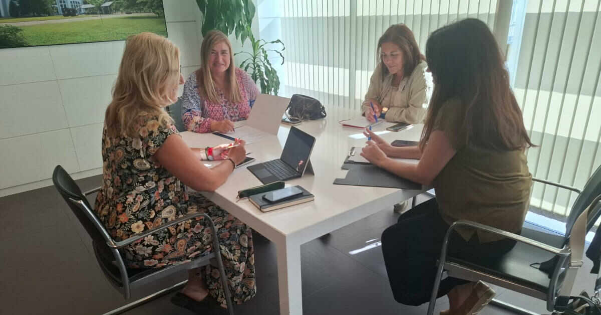 reunión con la viceconsejera de turismo